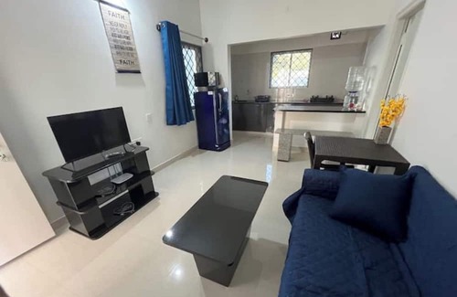 Murugesh Pallya Apartamento | AZURE Suites A1 - 1BHK - 460sft - No Sharing - NEW