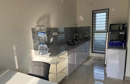 Jeevan Bima Nagar Apartamento | AZURE B1, 1RK - Studio Appt + Kitchen - No sharing