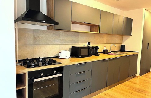 Predeal Apartamento | Panorama Pine Retreat | Spacious 2-Bedroom Flat