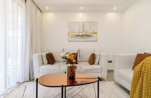 Lavington Apartamento | Luxury 3BR Apartment at 108 Riverside Drive