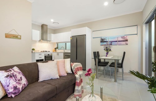 Balga Casa | Culloton Comfort – Spacious 3BR Home Near Shops & Parks​