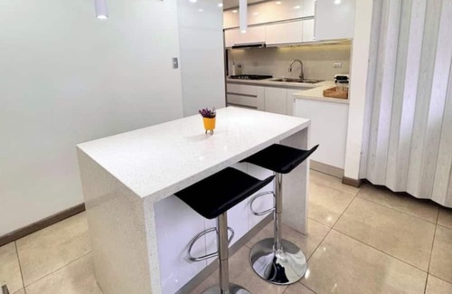 Petare Apartamento | Luxury & Location, Beautiful & Spacious Apt in Altamira