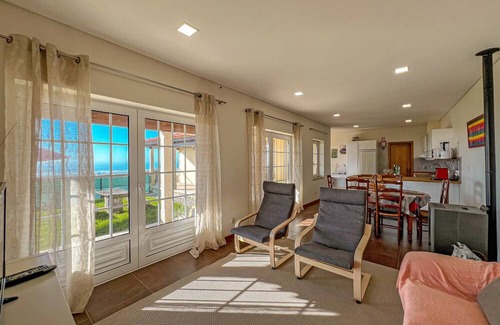 Monserrate Villa | Lovely Sunny House - with sea view