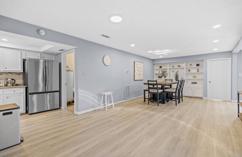 Briarforest Casa | Spacious House near Chinatown & City Centre Houston
