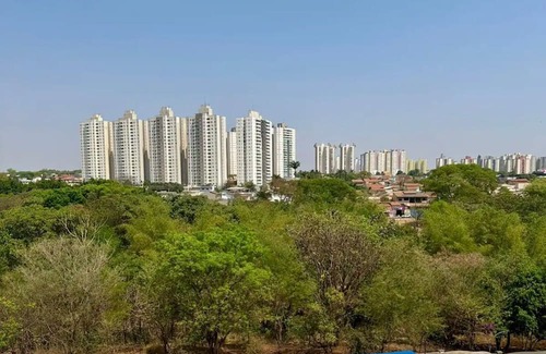 Goiania Apartamento | 2/4 apartment, facing Macambiras Park with fantastic sunset.