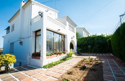 Alella Casa | Mediterranean heaven with sea views