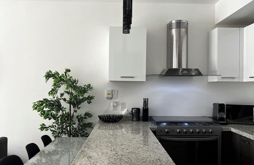 Toluca City-Centre Apartamento | Luxury 1 bedroom 2 baths Downtown with Office