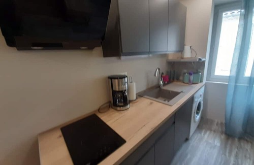 Bourg-Saint-Andeol Apartamento | Apartment '107 - Cosy T2' with Wi-Fi and Air Conditioning