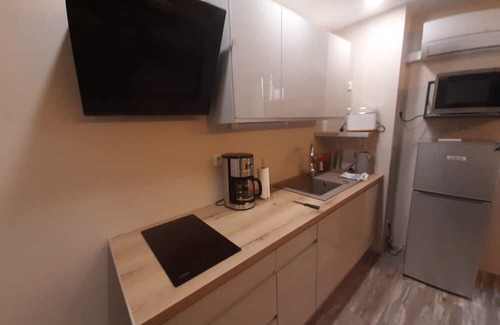 Bourg-Saint-Andeol Apartamento | Apartment '105 - Cosy T2' with Wi-Fi and Air Conditioning