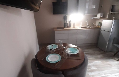 Bourg-Saint-Andeol Apartamento | Apartment '105 - Cosy T2' with Wi-Fi and Air Conditioning