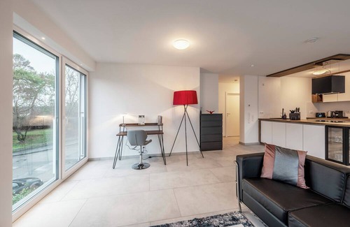 Boeblingen Apartamento | EXQUIS 2-Room Luxus Apartment USM I Fireplace I TerraceI Parking I US Army