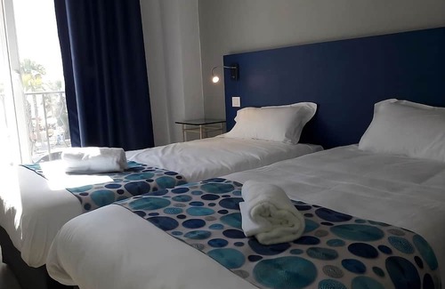 Six-Fours-les-Plages Hotel | Unwind in Style in Six Fours Les Plages! Pets Allowed!