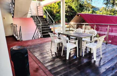 San Ramon Cabaña | Family cottage with swimming pool, barbecue, WiFi, enjoy nature!