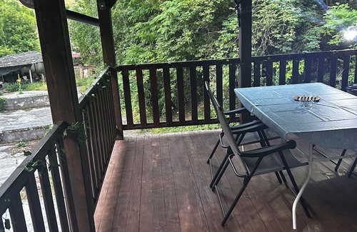 Sarajevo Villa | Terrific villa with AC in charming Sarajevo