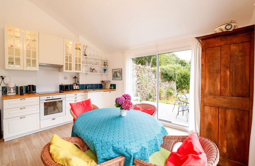 Huelgoat Casa | Les Gites du chaos d'Huelgoat - Quiet Breton House in City Center