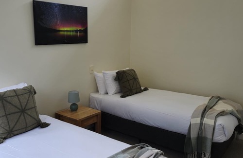South Bruny Cabaña | Bruny Bay House - Bruny Bay House: A Luxurious Escape Between Two Bays!