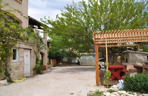 Sisteron Casa | Holiday Home 'Manzafaro' with Mountain View and Private Terrace