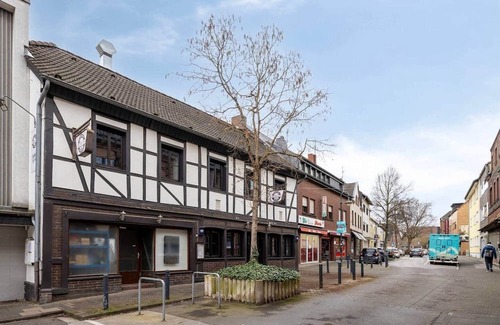 Rhein-Erft-Kreis District Apartamento | DEINE BUDE - 5 Zi., Bäder, Küche