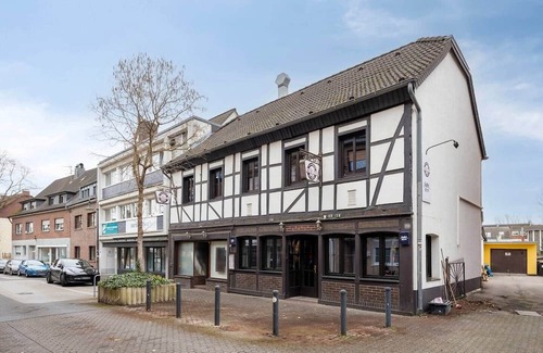 Rhein-Erft-Kreis District Apartamento | DEINE BUDE - 5 Zi., Bäder, Küche