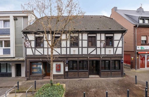 Rhein-Erft-Kreis District Apartamento | DEINE BUDE - 5 Zi., Bäder, Küche