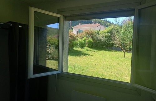 Martignat Casa | Holiday Home 'Martignat Les Chats' with Private Garden, Wi-Fi and Air Conditioning
