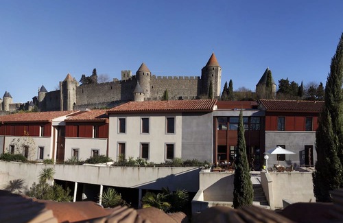 Carcassonne Hotel | Family-Friendly Accommodation Close to Maison des Memoires in Carcassonne!