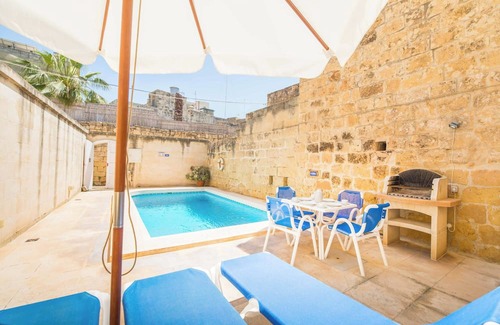 Xewkija Villa | Ta Gianni - Three Bedroom Villa, Sleeps 6