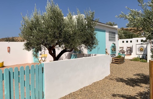 Pago Aguilar Bajo Cabaña | Quality Rustic Retreat in Tabernas Countryside