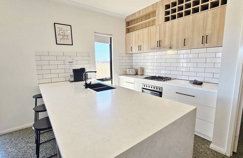 Kalbarri Casa | Full House | Kalbarri | Views | Sleeps 8