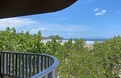 Playa El Coco Apartamento | Private Beachfront Studio; Balcony; kitchen