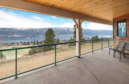 Central Okanagan Casa | Oasis in Oyama