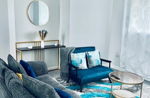 Wainscot Apartamento | Luxury Mini Penthouse, Strood