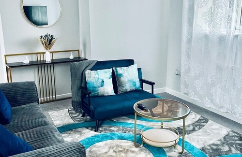 Wainscot Apartamento | Luxury Mini Penthouse, Strood