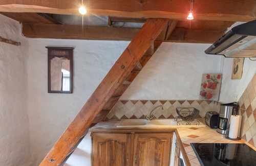 Beaumont Casa | Holiday Home 'Cœur Ardèche' with Mountain View and Private Garden