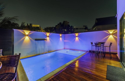 Recreio dos Bandeirantes Casa | 5 minutes from the beach High-end house with elevator and cinema room
