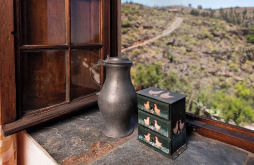 Guia de Isora Cabaña | Private Cottage with shared Heatable Solar Pool, Sauna, Jacuzzi and Sea View