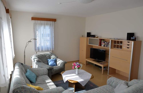 Gemarkung Laufen an der Eyach Apartamento | Apartment '90 Qm' with Shared Terrace and Wi-Fi