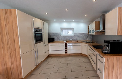 Plettenberg Apartamento | Apartment 'Retreat' with Mountain View, Private Garden and Wi-Fi