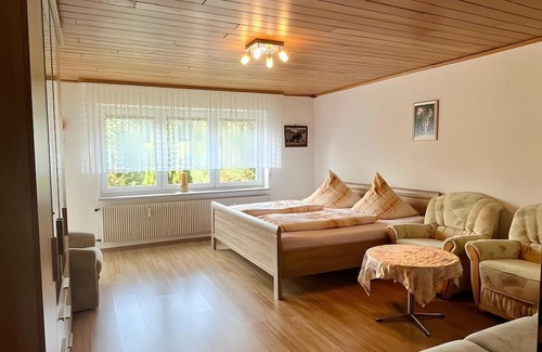 Loecherberg Apartamento | Apartment 'Lehmann' with Mountain View, Balcony and Wi-Fi