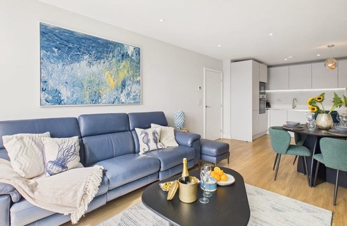 Maenporth Apartamento | Sky Deck at The Liner | 2-Bed | Parking | Seaviews
