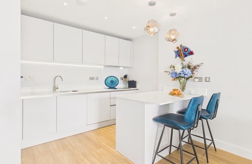 Maenporth Apartamento | Sky Deck at The Liner | 2-Bed | Parking | Seaviews