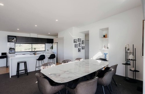 Tawharanui Casa | Omakana House, Omakana House - Sunrise Views, Spa & Scenic Deck