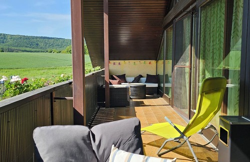 Wiesenbronn Apartamento | 105 m² of comfort with billiard table and large balcony. Pet friendly!