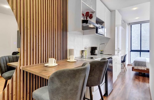 Chico Norte Apartamento | w* | Bright Loft w/Brilliant Deco in Bogotá