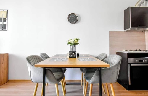 Mladost Apartamento | Budget+Work-Friendly Apartment near Business Park