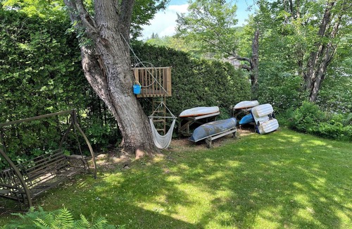 Stanstead Township Cabaña | Charming 3-bedroom cottage in lovely Magog area with AC.