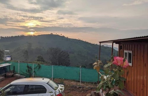 Ooty Cabaña | container wood house