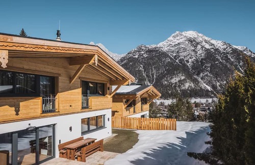 Weidach Chalet De Esquí | Wonderful 4-bedroom chalet in Leutasch