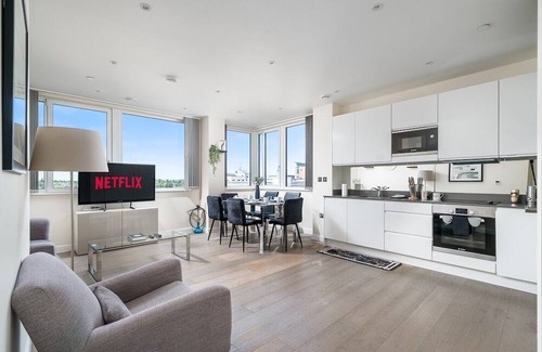 London Borough of Bromley Apartamento | Cozy 2BR Retreat by Bromley Town Centre