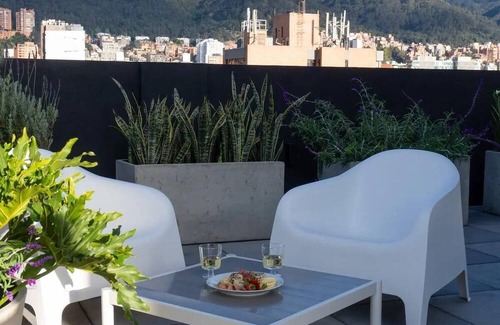Antiguo Country Apartamento | NOK Majestic Loft w/Balcony